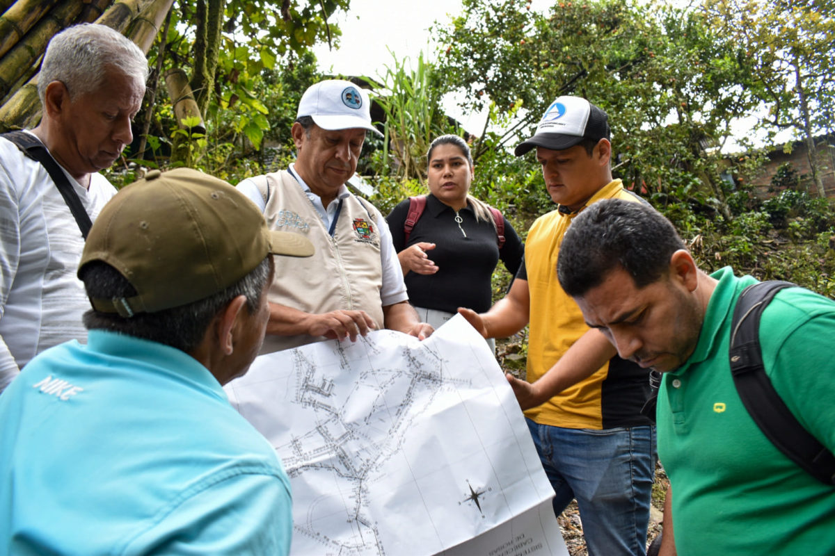 Socializamos con comunidad trayecto del proyecto alcantarillado en Rosas, Cauca