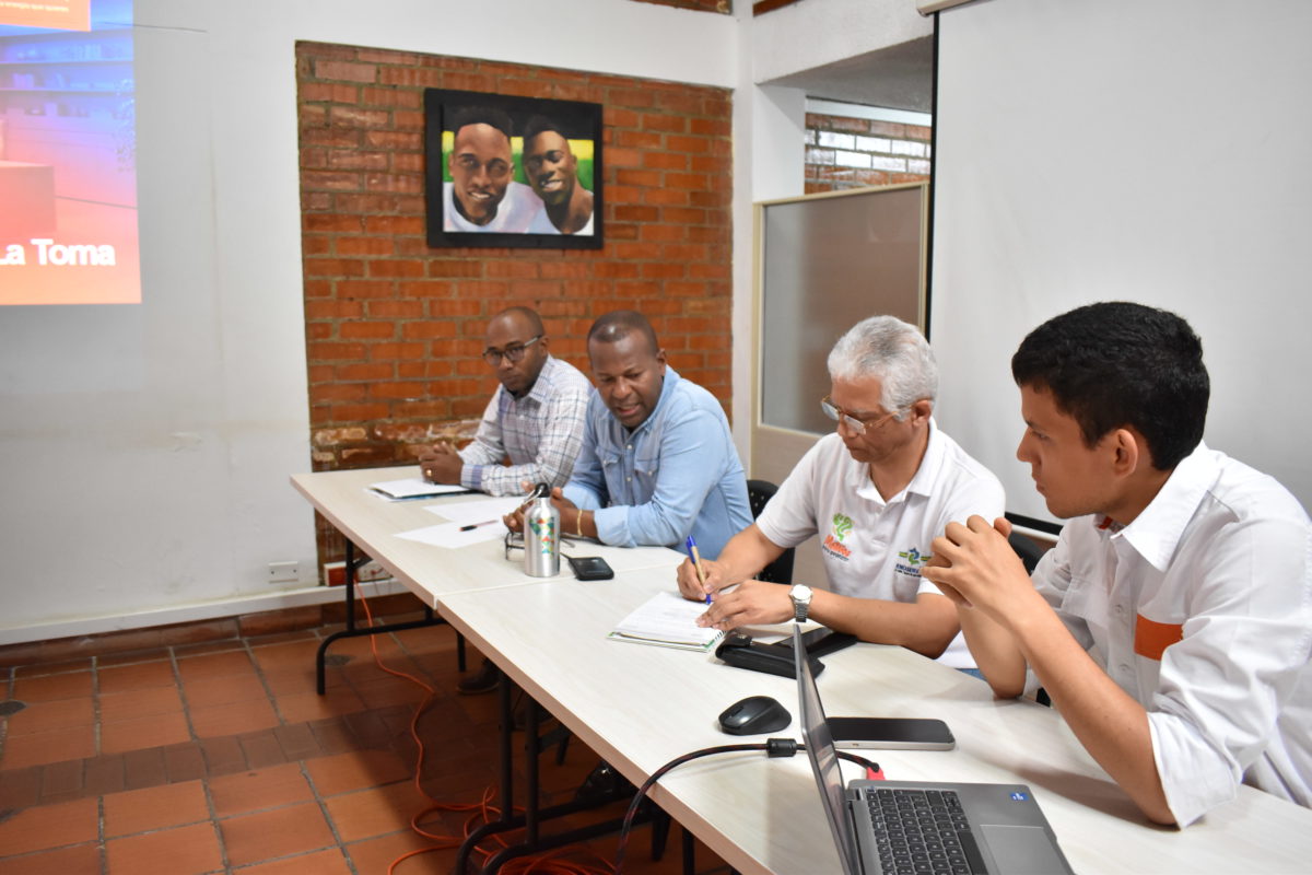 La Gobernación del Cauca lideró mesa técnica para seguimiento al proyecto de construcción "Acueducto de la Toma", Suárez.