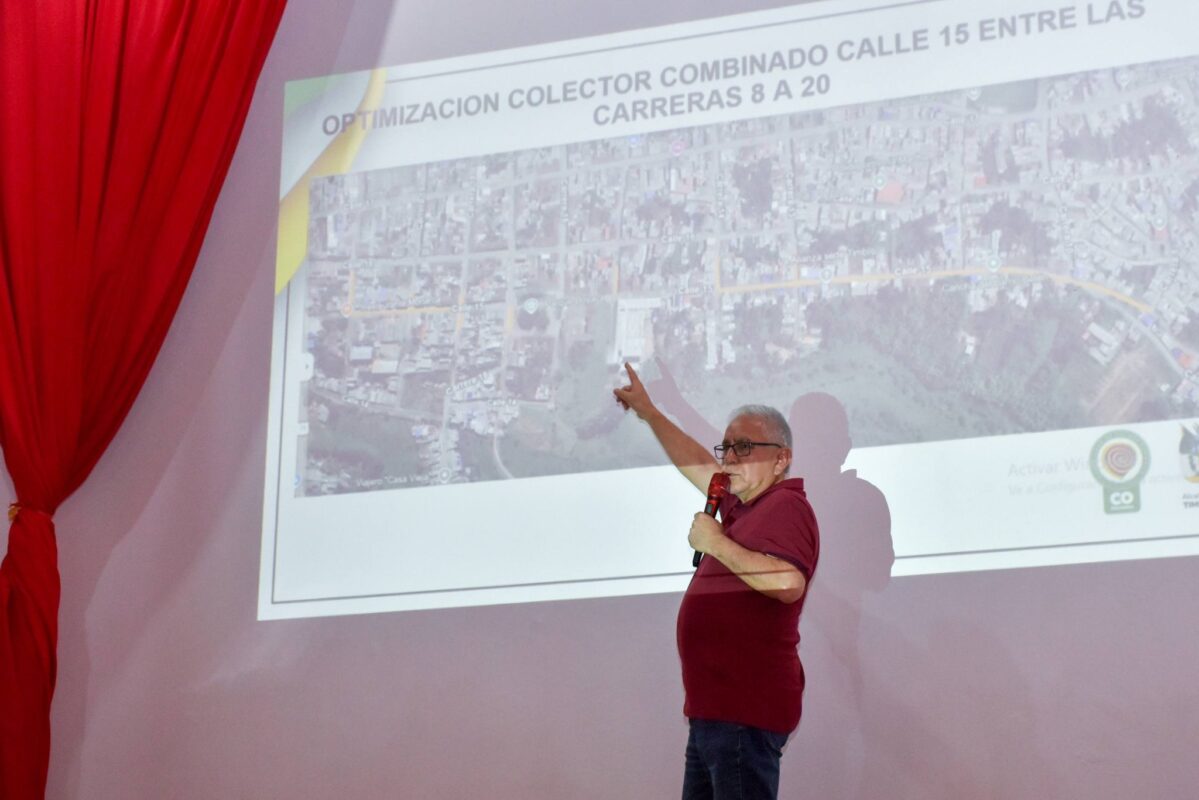 Socializan proyecto de optimización del alcantarillado en la calle 15 de Timbío para mejorar el saneamiento básico